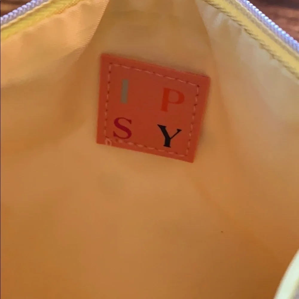 IPSY Yellow Sunbathing Beauties Makeup Bag